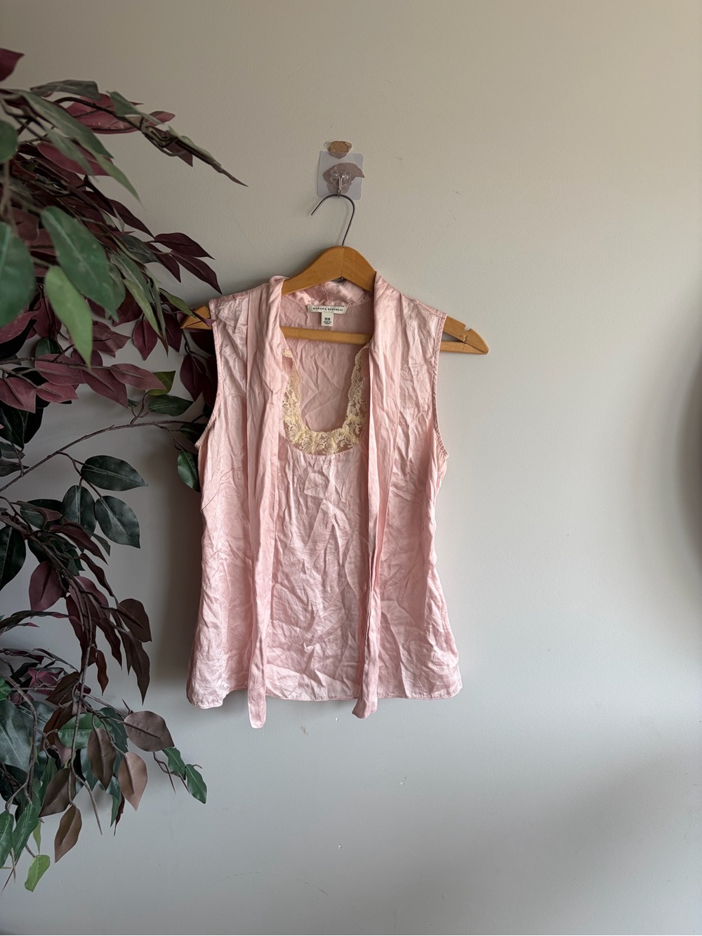 Banana Republic Pale Pink Lace-Trim silk feel Sleeveless Top